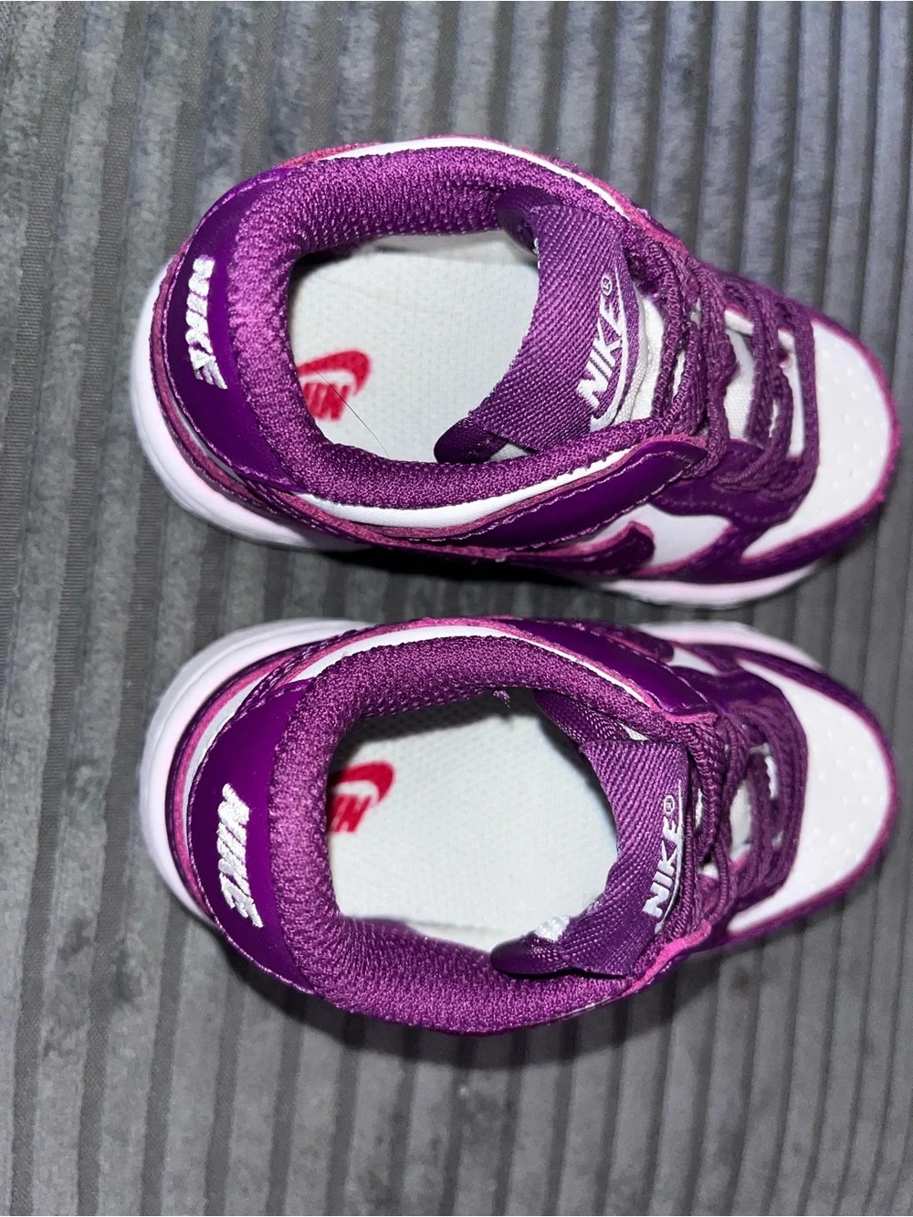 Nike dunk low white/viotech toddler 4C sneakers